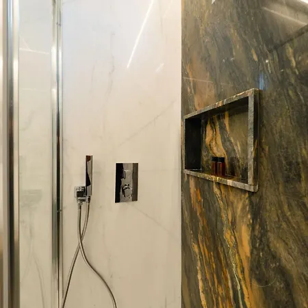 Maison 46 Blu Luxury Flat